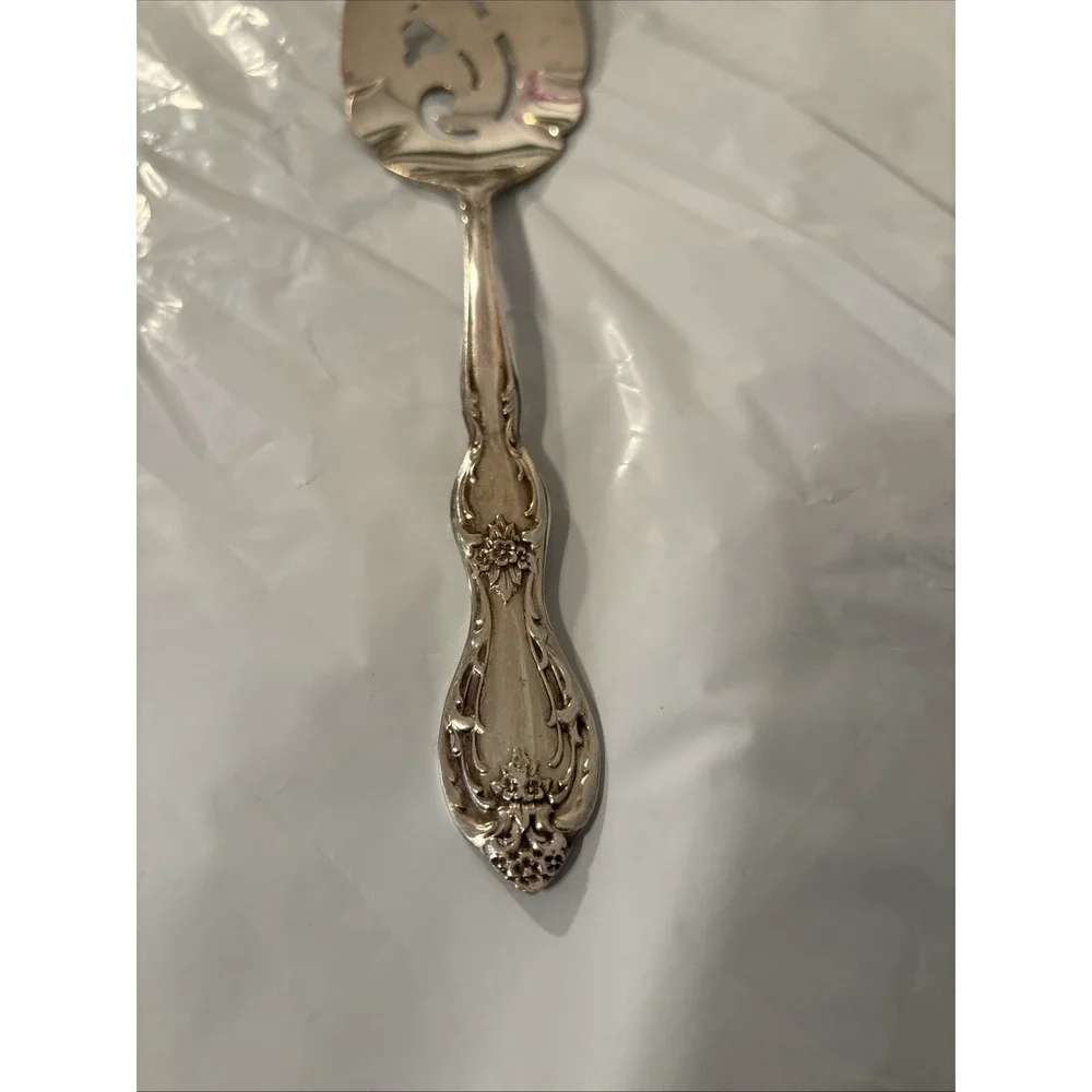 WM Rogers  IS Plated Original‎ Rogers Cake Knife Vintage